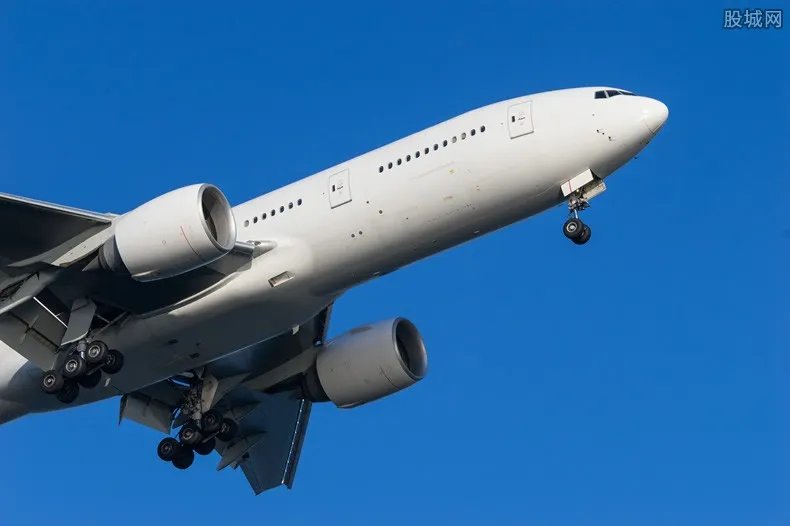 波音公司暴涨 美国政府答应发放600亿美元援助