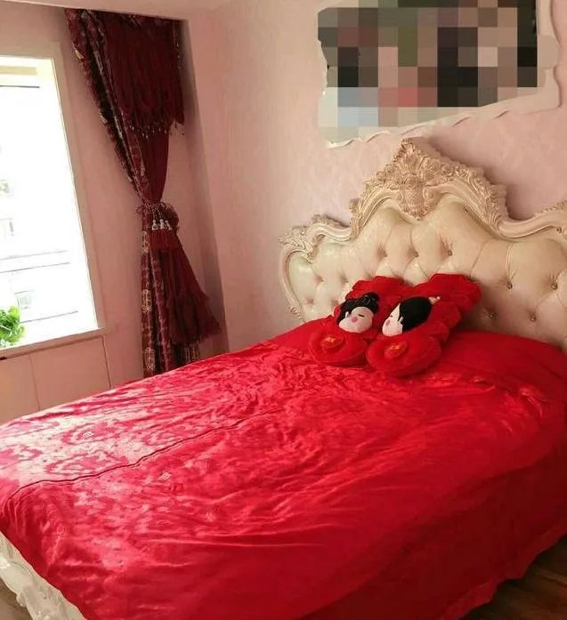 夫妻俩住进昆明婆婆装修的婚房，看到厕所媳妇就崩溃了