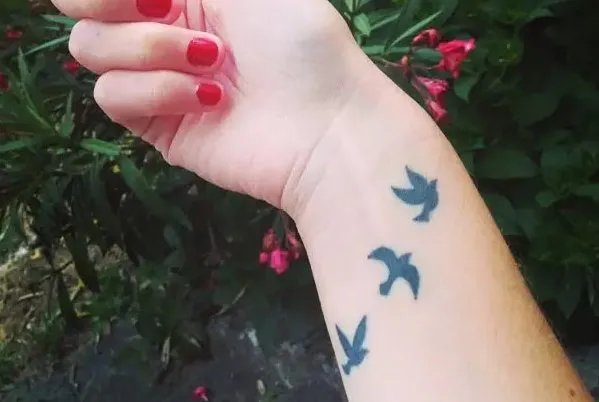 女生想要纹身，哪些图案不死板又适合女生？