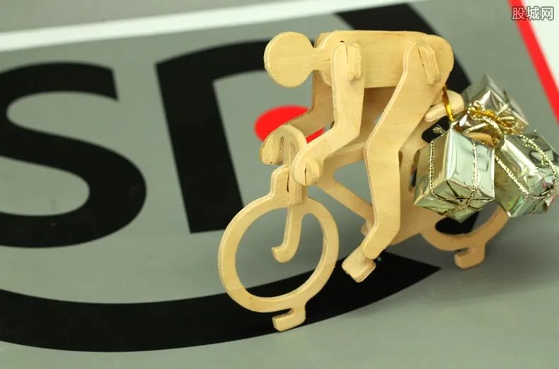 顺丰快递一个月多少钱 快递员工资高吗