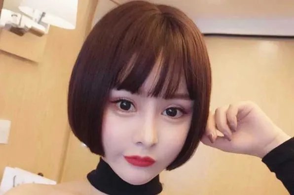 菱形脸适合什么发型？求推荐。