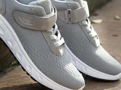 老人鞋什么牌子的好？