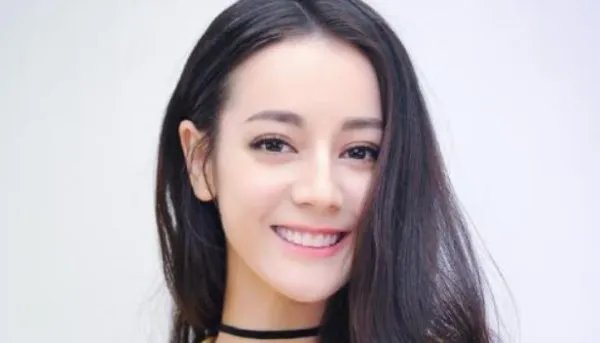 2020最洋气的减龄发型是什么样子的？