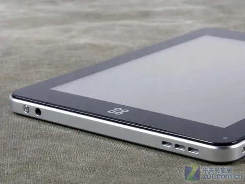 Android2.1系统9.7吋IPS屏 智器R10评测