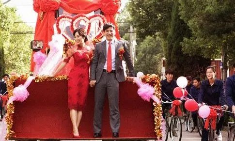 新郎接亲被要求打赢麻将才能接走新娘，你还遇见过哪些奇葩的接亲方式？