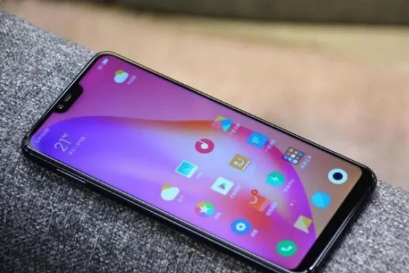 小米8se和小米8哪个好？有哪些区别？