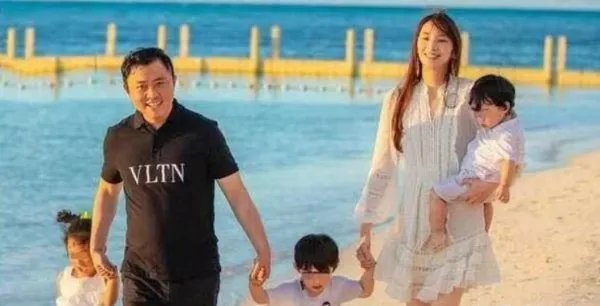 六年生四胎，吴佩慈这豪门媳妇还没转正吗？