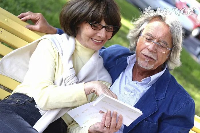 近视眼镜片怎么挑选