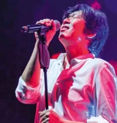 我是歌手第四季补位歌手名单 老狼淡定补位歌声感动全场