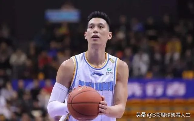 首钢和新疆队比赛中，得分状态最好的林书豪在末节坐冷板凳，这是怎么回事？