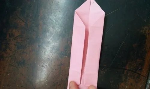 怎么用折纸制作糖果盒子