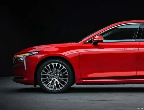 全新奔腾B70官图曝光，B? CONCEPT概念车翻版值得期待