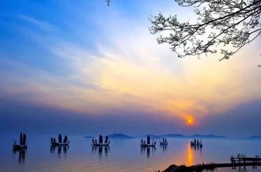 十一月适合去哪里旅游