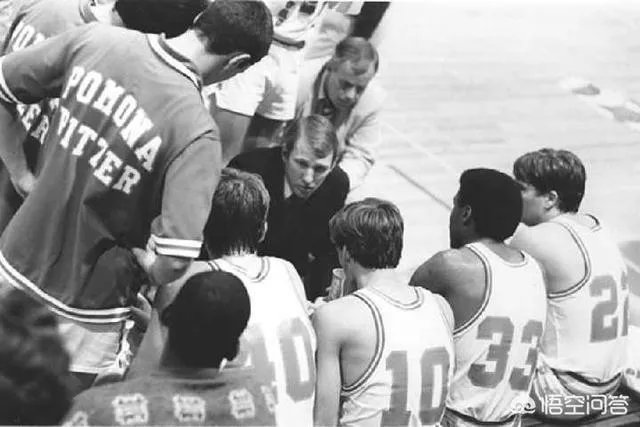 有没有比较著名的篮球教练却不会打球？