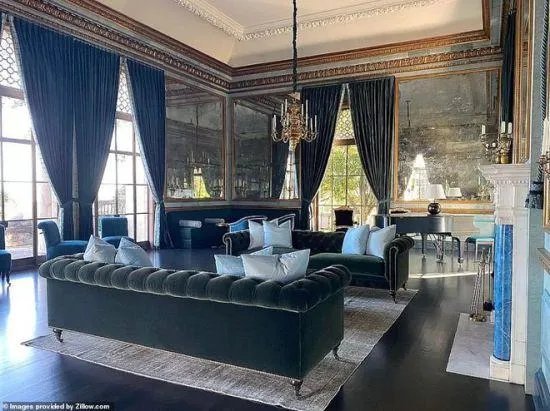 马斯克卖掉名下最后一套豪宅 加入「无家可归者」行列