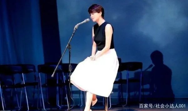 郑伊健和梁咏琪那么般配，为何最后娶了平凡的蒙嘉慧