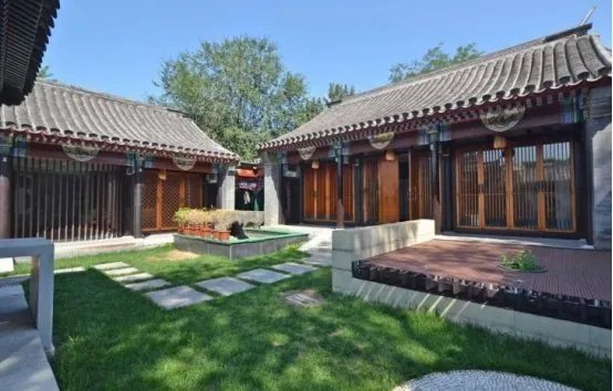 拥有北京四合院的三位明星，除了成龙，你还想到了谁？