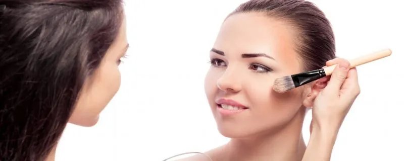 粉底液怎么用 粉底液的正确使用步骤