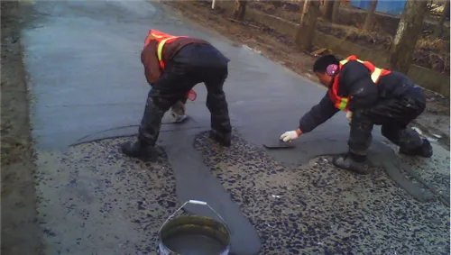 高强无收缩灌浆料怎么使用