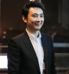 王思聪30岁生日轰趴将至，王思聪除了有钱，还有别的吗？