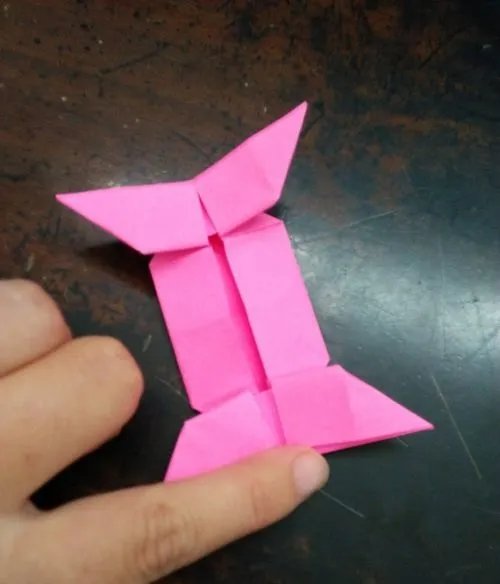 怎么用折纸制作糖果盒子