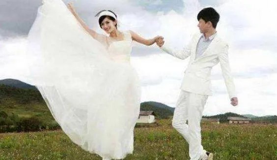 谢娜什么时候生产?