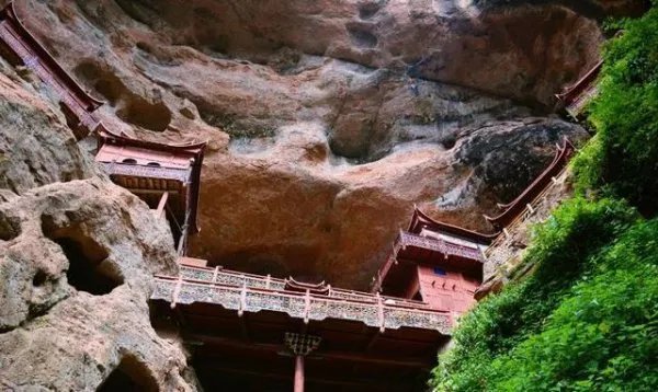 我国有一座仅用一根柱子支撑的寺庙，究竟有多神奇？