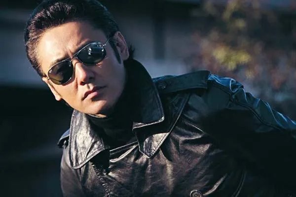 吴秀波和唐艺昕是什么关系?