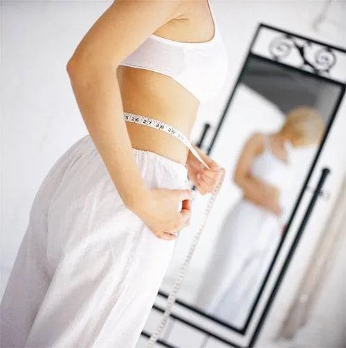 表演系女生和模特都是怎么保持身材的？