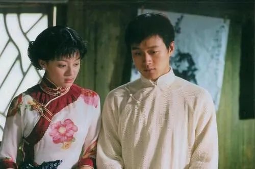 孙俪主演的电视剧《红粉世家》剧情是怎样的？