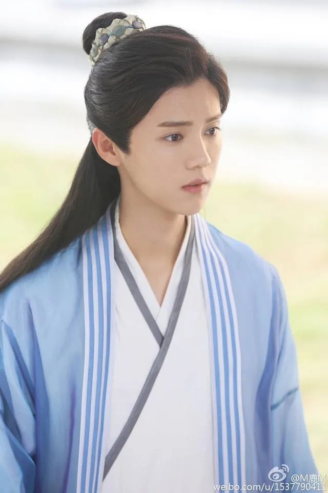 鹿晗的演技配的上天价片酬吗?