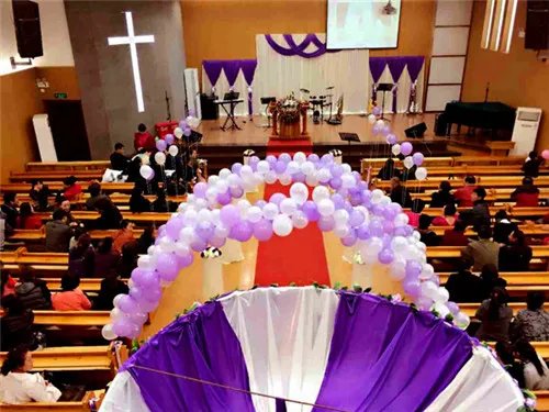 教堂婚礼多少钱 多少钱可以举办教堂婚礼