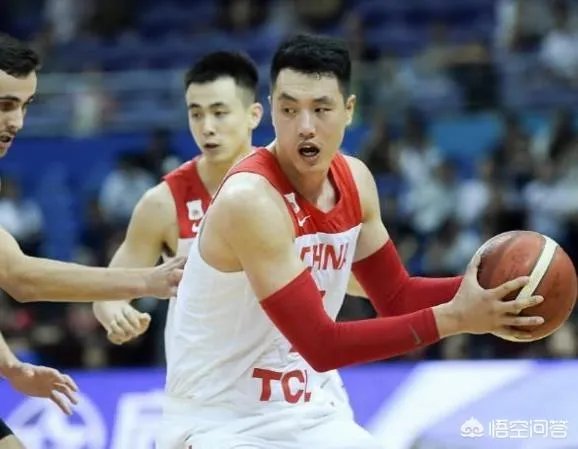 周鹏左脚第五跖骨骨裂,将无缘世界杯!中国男篮锋线上还能依赖谁?