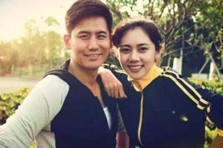 于晓光和秋瓷炫怎么认识的？