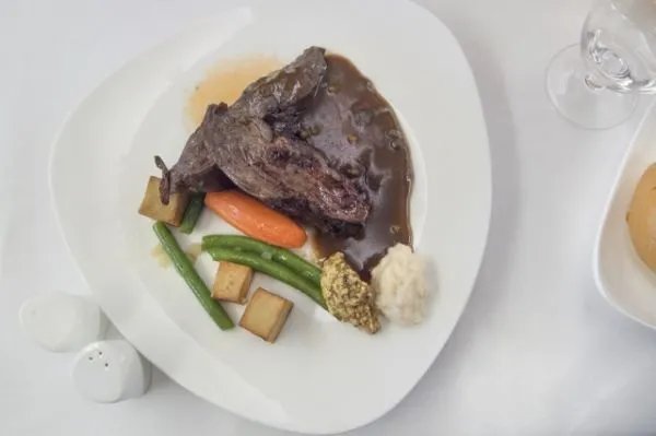 为什么国内的飞机餐都那么难吃？