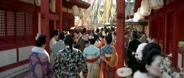 姚晨和雷佳音为什么能凭《都挺好》和《长安十二时辰》获奖?