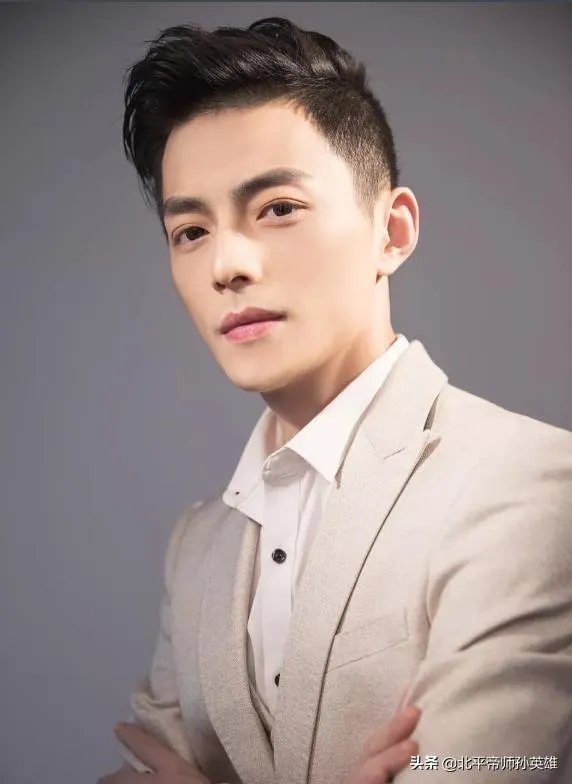 LOL智勋找陪玩出事故，因2张照片被房管拉闸，水友不发弹幕只截图，你有何看法？