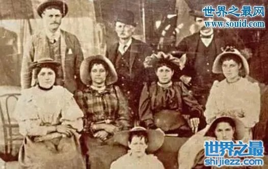 世界上最小王国，意大利塔沃拉腊王国(11位国民) 