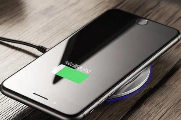 如何看待iPhone12取消耳机和充电器这一做法?