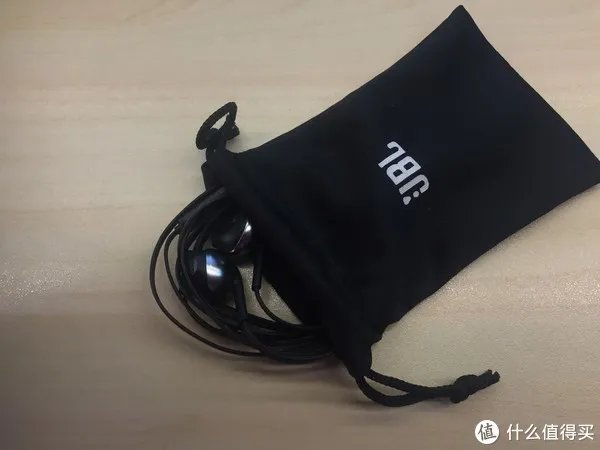 JBL T205(TUNE205) 半入耳式耳机购后感受
