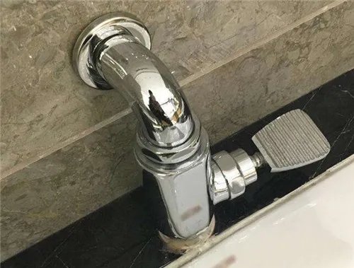 脚踏阀安装高度是多少