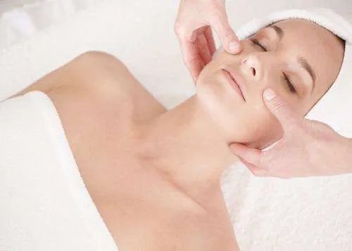 一场婚礼大概多少钱 婚礼需要用钱的地方有哪些