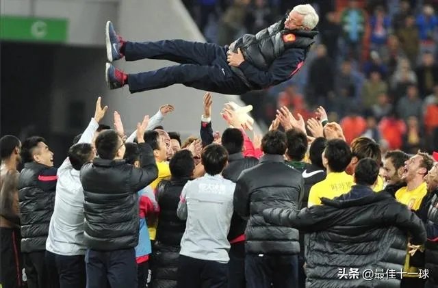 如果中超第28轮上港2:0击败恒大，最终谁会夺冠，为什么？