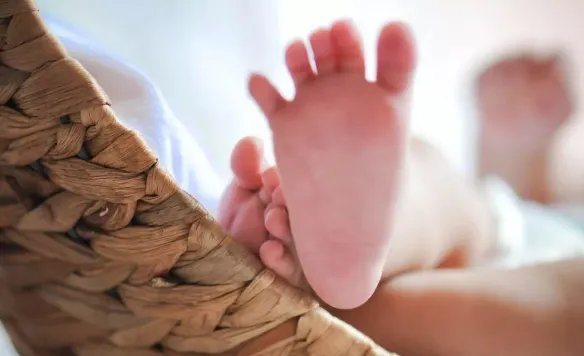 全国人大代表建议夫妻合休产假,这会对育龄女性生育意愿带来怎样的影响?