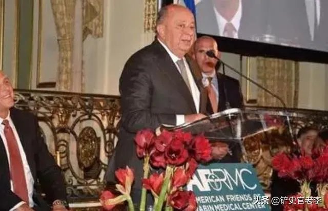 特朗普不戴口罩，还经常开记者会，他不怕感染吗？