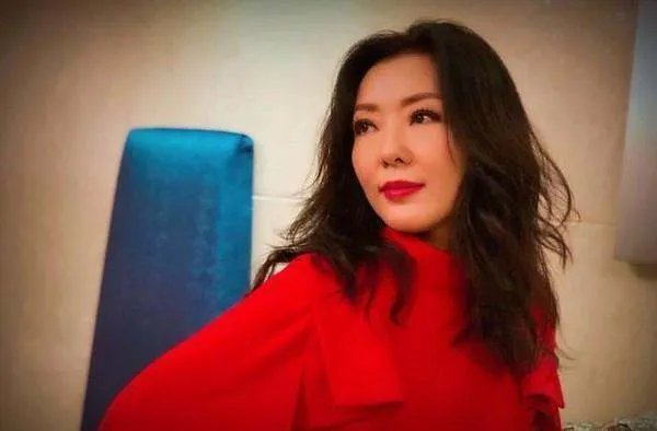 放弃在香港养老，买房在内地定居，TVB女星郭少芸有多么努力呢？