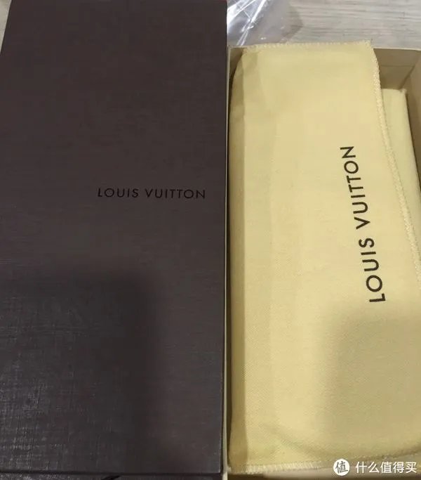 LOUIS VUITTON 路易威登 男士钱包&BOTTEGA VENETA 宝缇嘉 女士钱包