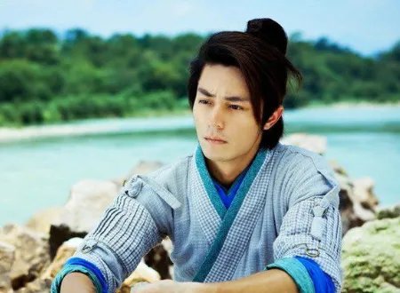 霍建华版的笑傲江湖里面的音乐