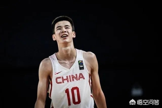 全村新希望，郭昊文将参加耐克篮球峰会，他会成为第二个郭艾伦吗？