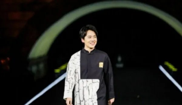 跨界设计师郭麒麟是什么梗？为什么这么说？